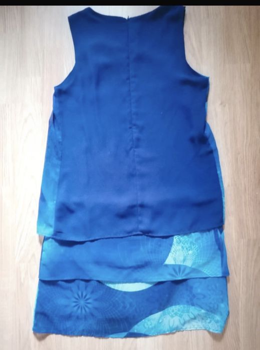 Rochie scurta.