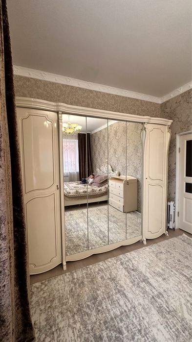 Спальный гарнитур