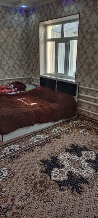 13 sotiq uy sotiladi xamma sharoit bor tayyor uy 9 xona 2 ta sanuzel