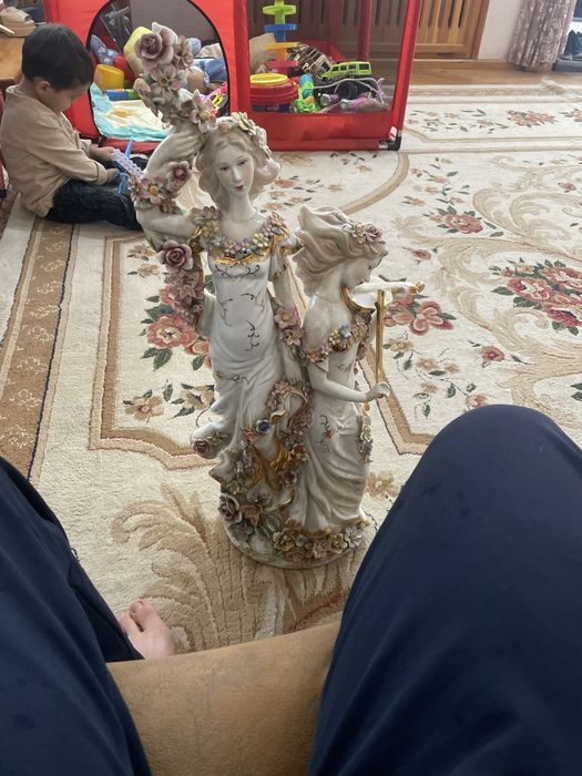 Фарворовый статуетка