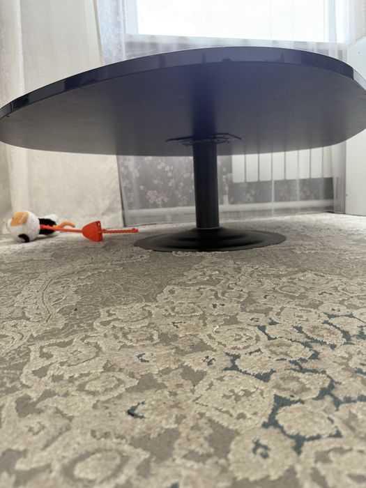 Стол 5000 тенге