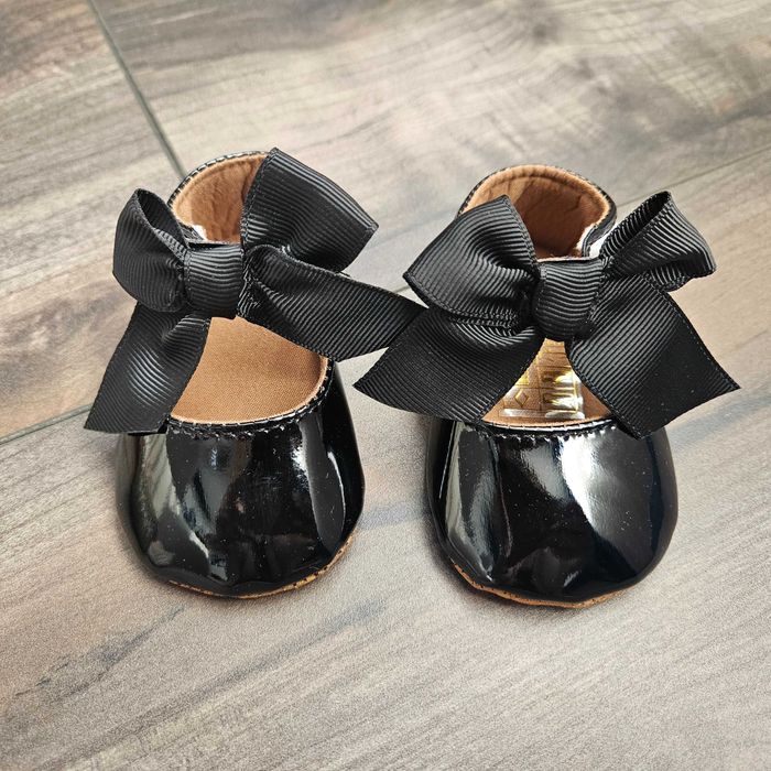 Бебешки обувки нови