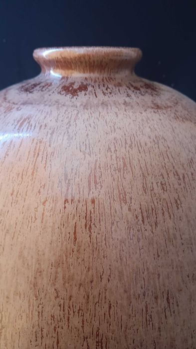 Красива керамична голяма ваза