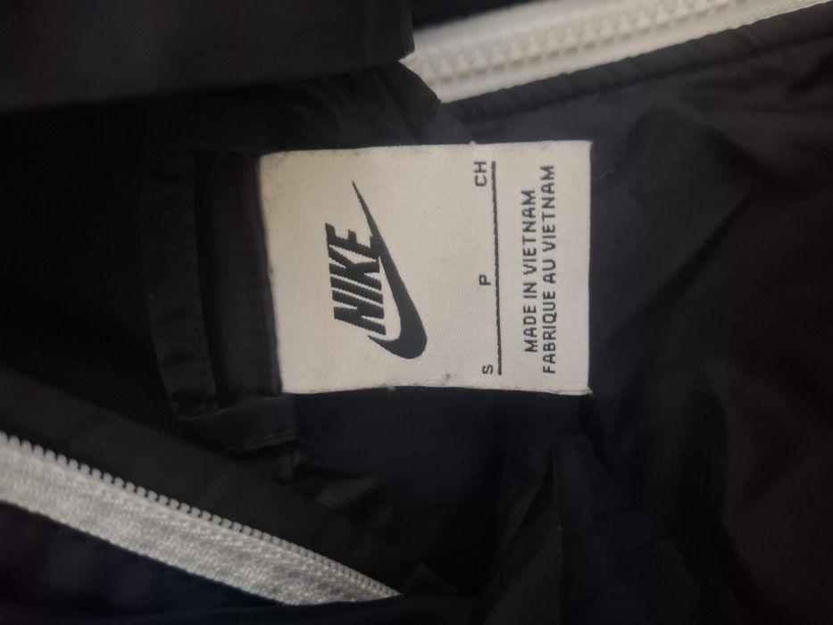 Ветровка Nike размер С