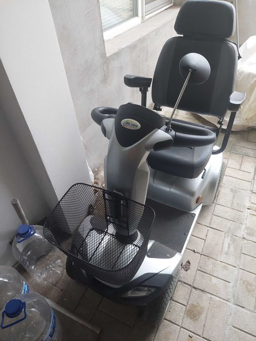 Скутер за трудно подвижни хора