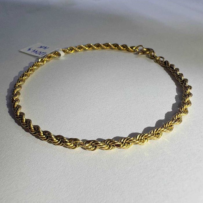 bratara aur  (efn) StarAmanet