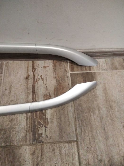 Продавам.Надлъжни греди за голф плюс.