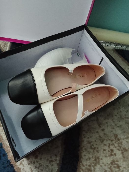 Женская классическая обувь