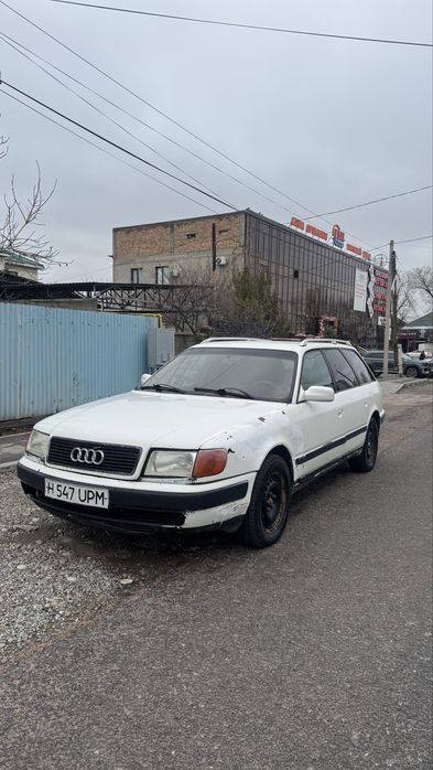 Audi 100, 1992 г.в., универсал, 2.6 л, белый