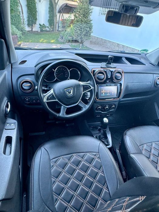 Dacia Dokker STEPWAY//1.5 diesel/ 90 Cp/ 5 locuri / FĂRĂ DAUNE / KM REALI !