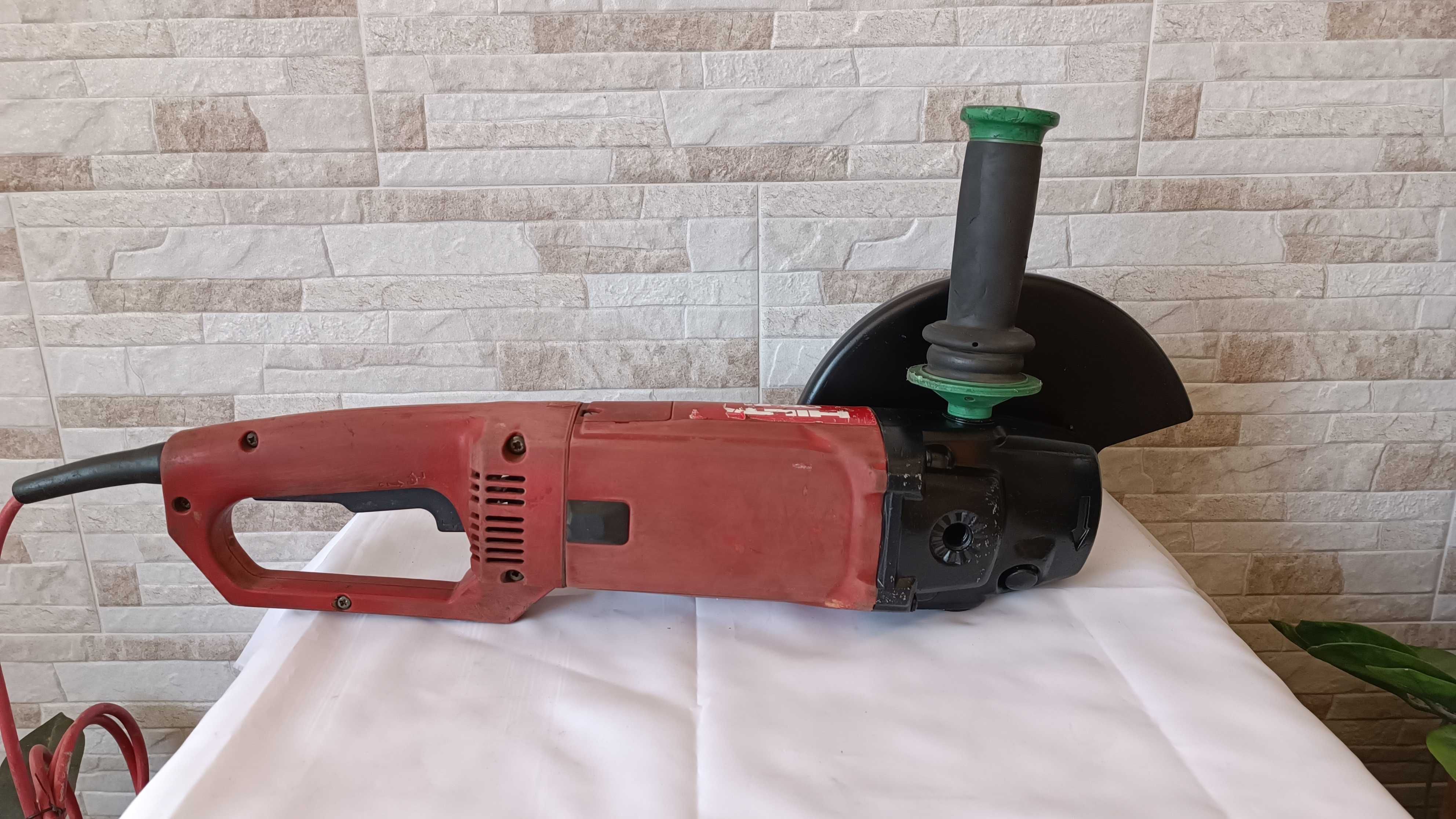 Флекс голям шлайф HILTI DC230 2400W Made in Germany гр. Пловдив