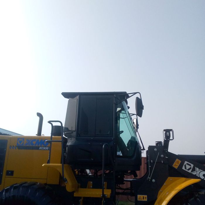 Погрузчик сотилади!!!