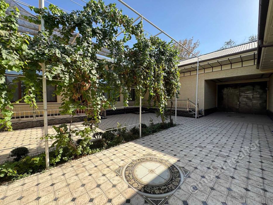 Продается Дом, 220 м2, 7,7 сот, 1-линия ул. Фергана Йули (87648)