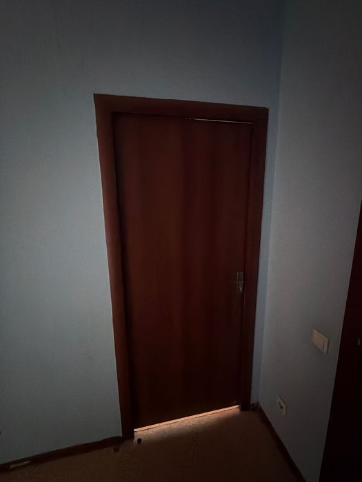 6 есік сатылады.
