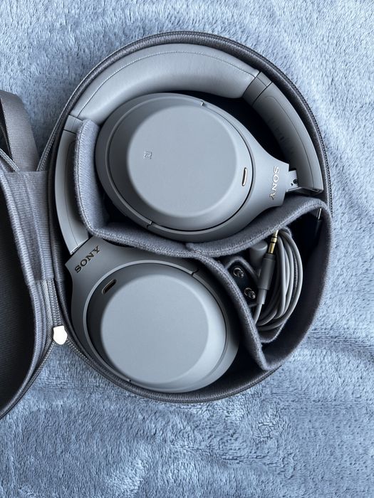 Слушалки Sony WH-1000XM4