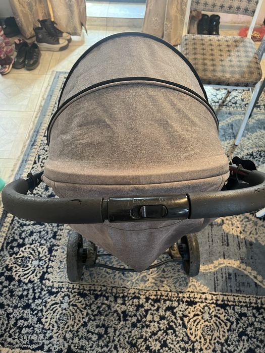 Продаю детскую коляску