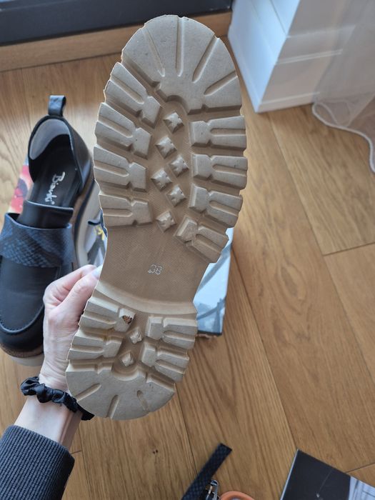 38 н. Bianki затворени сандали/ обувки