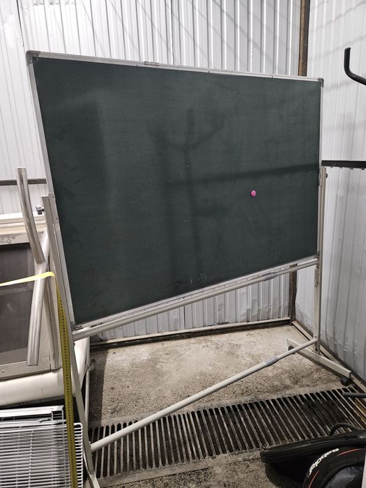 Продам доску магнитную.