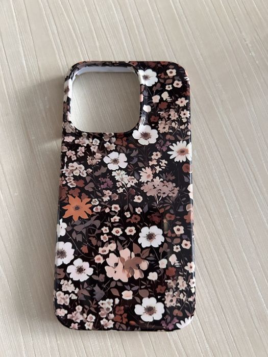 Чехлы на iPhone 15 pro(новые)