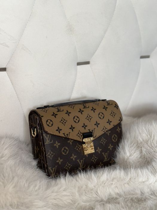 Чанта Louis Vuitton Pochette Metis