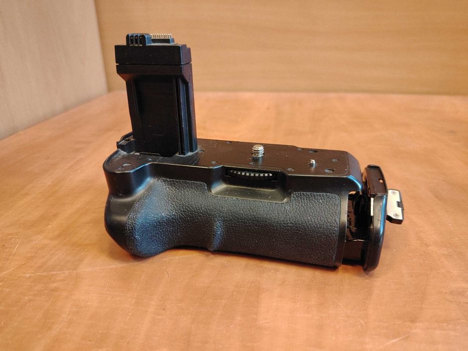 Battery grip Meike MK-500D
