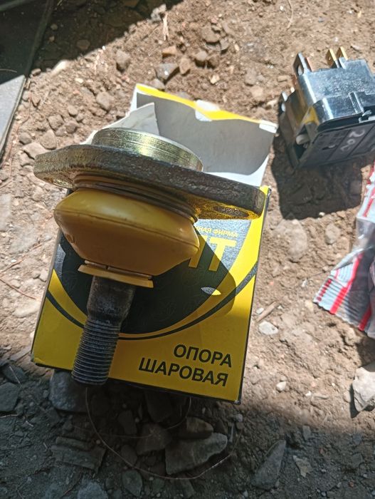 Запчасти на Ваз продам