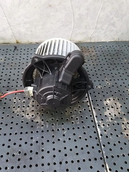 Aeroterma ventilator habitaclu 1.6 crdi kia ceed 1 f00s33f023