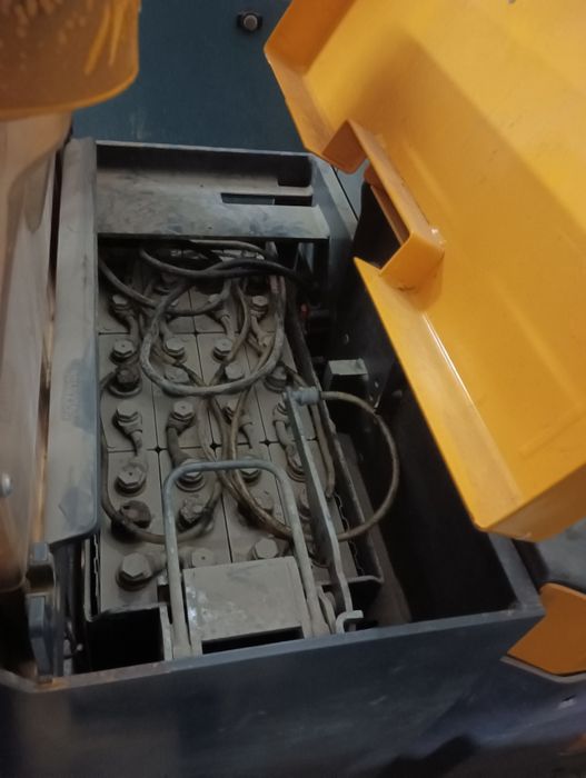 Продам вилочный погрушик