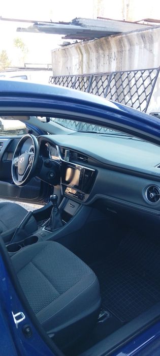 Toyota Corolla Sedan