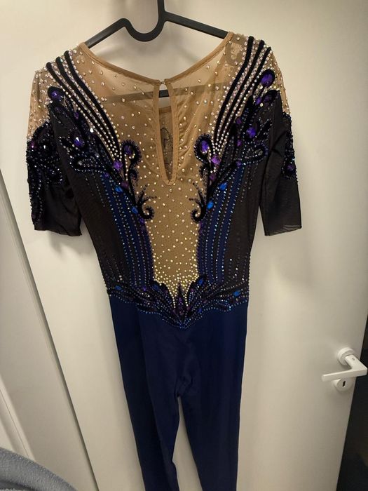 Трико за художествена гимнастика