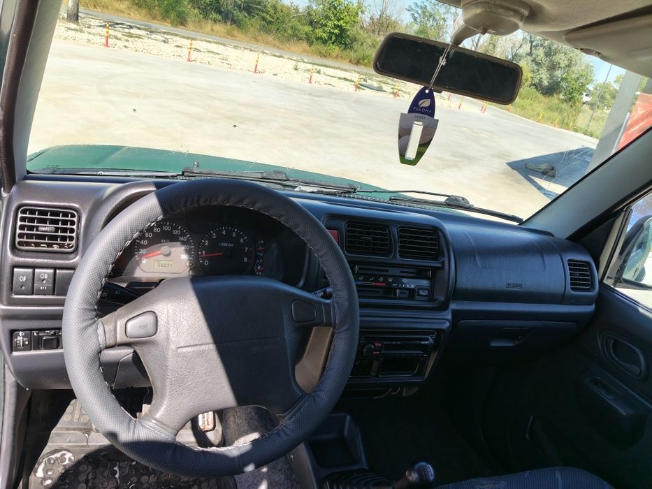 Vând Suzuki Jimny