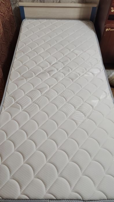 Односпальная кровать