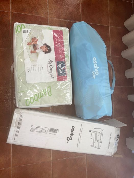 Детска кошара за сън и игра Weekend (Baleares) с матрак - като нови !