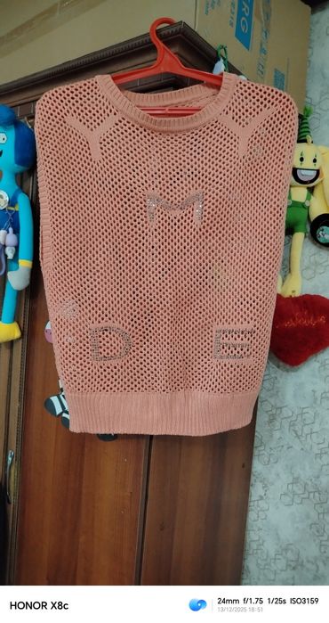 Продаю женские кофты в отличном состоянии