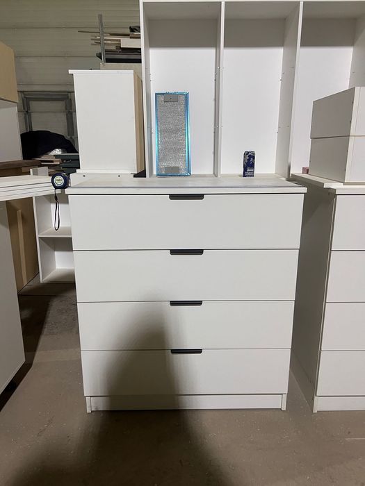 Продам комод (новый)