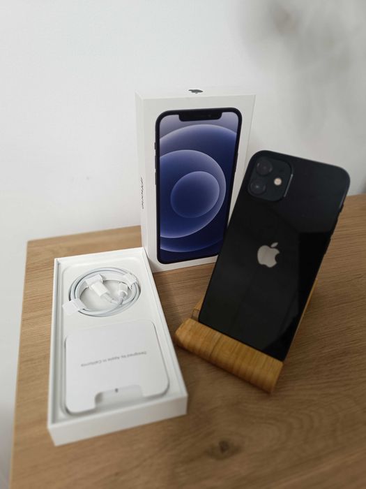 Продам iPhone 12 128gb цвет Черный (Black)