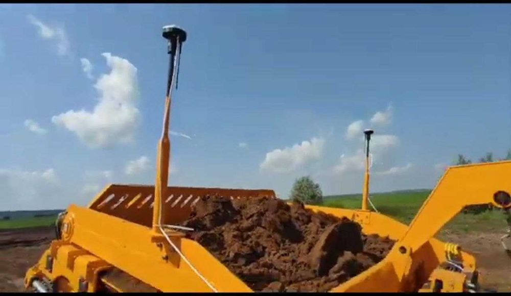 СКРЕПЕР ВИННЕРЪ БАРЕЙ. Планировка почвы.