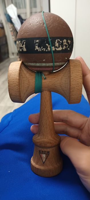 Kendama krom strogo neapolitan