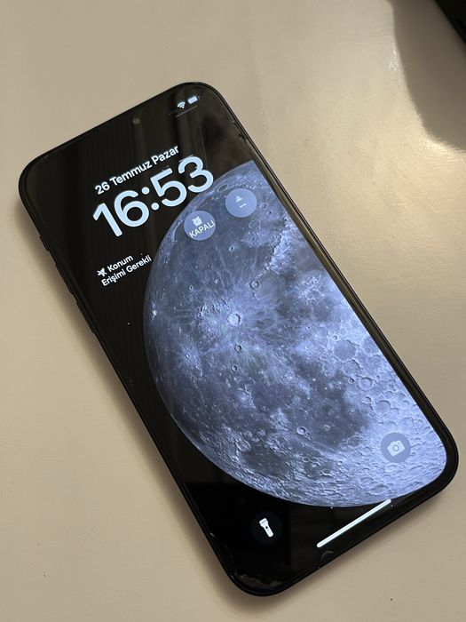 Запазен iphone 12