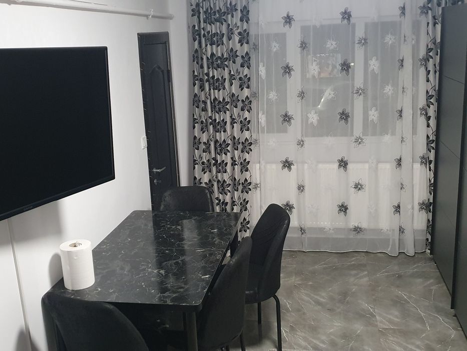 Garsoniera  Renovata de la zero