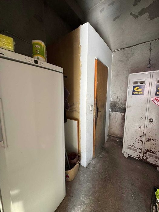 Бизнес Имот и Гаражи за Продажба, гр. Търговище
