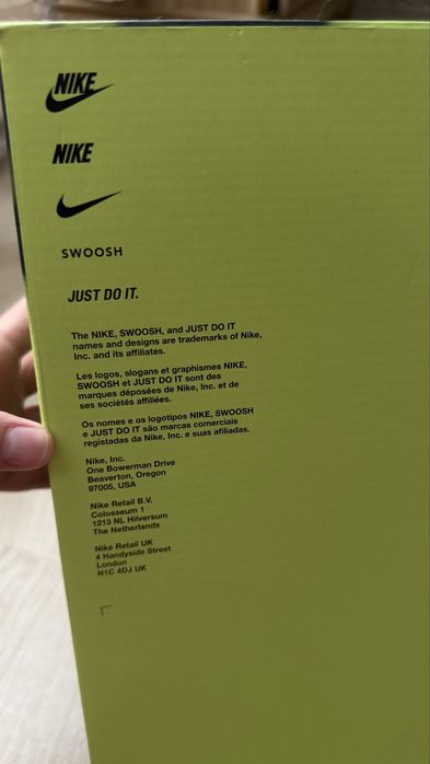 кроссовки Nike женские