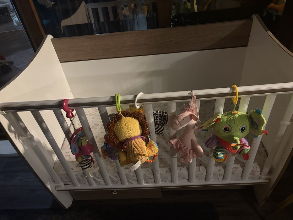 Детско дървено легло