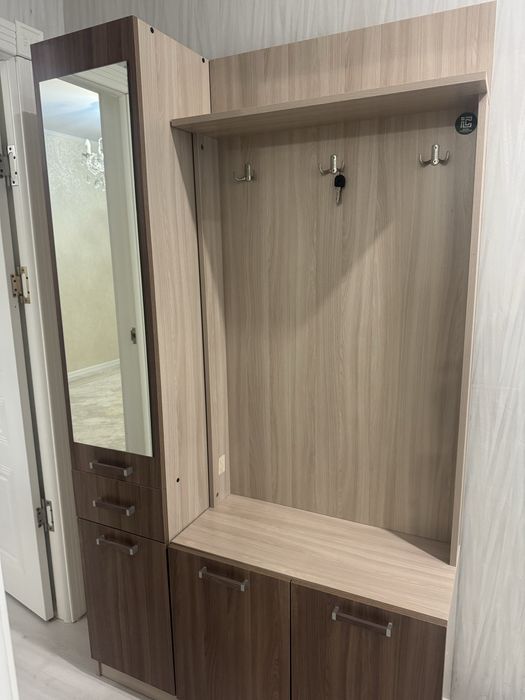 Мебель для прихожей продам б/у