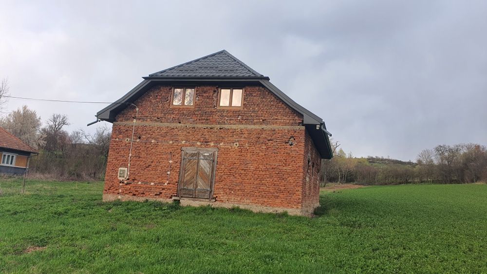 casa magazie hala 25 km de Zalău
