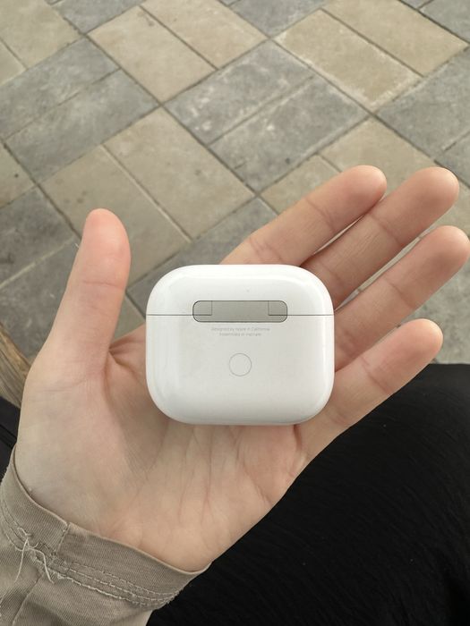 продам air pods 3