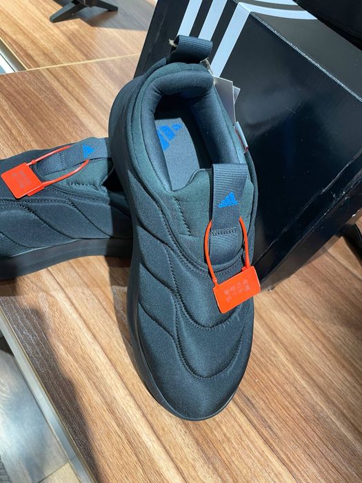 Adidas кросовка великан 45,46