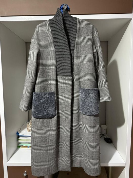 Продам пальто осеннее