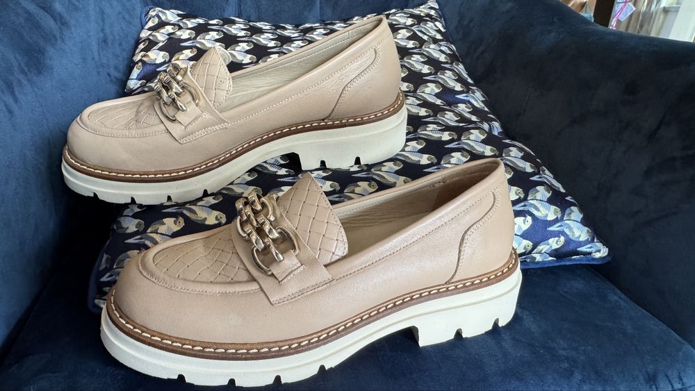 Mocasini bej Louise din piele naturală