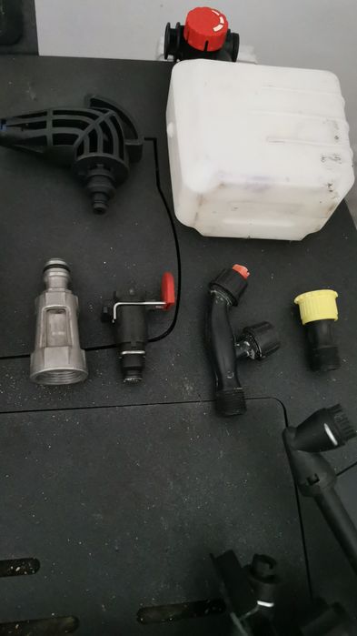 Vând piese aparat de spălat cu presiune Bosch aqt 35-12